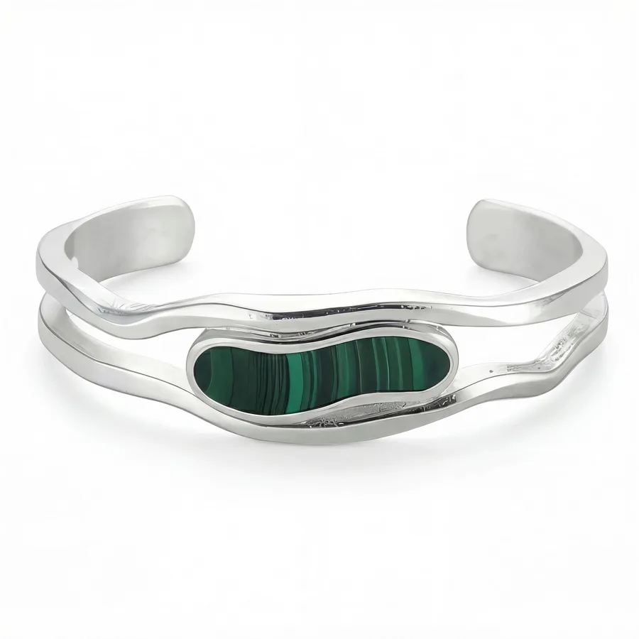 Malachite cuff by Arosia Peru